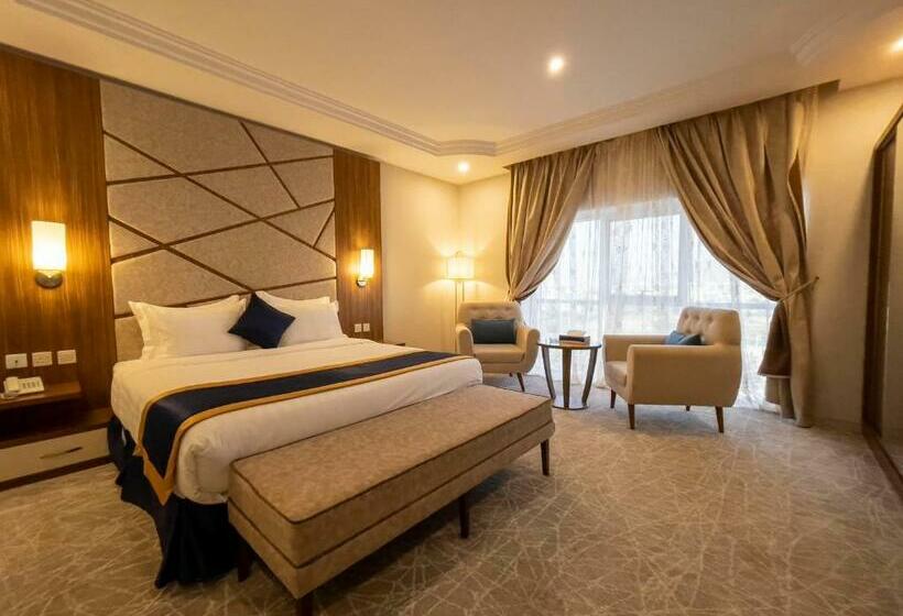 Люкс Superior, The Palaces Hotel Suites   Wadeen