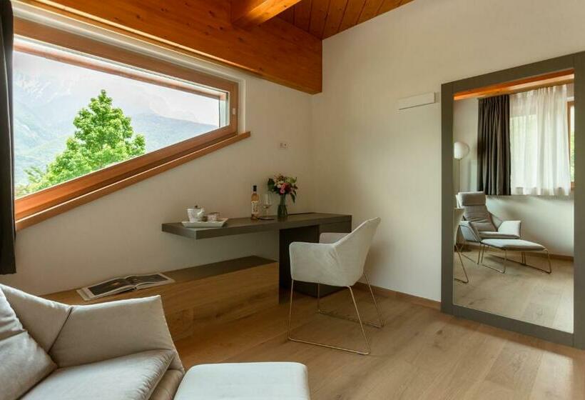 Номер Стандарт, Foresteria Crotasc
