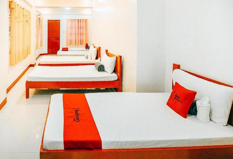 Семейный Номер, Reddoorz At S & L Apartelle Daraga Albay