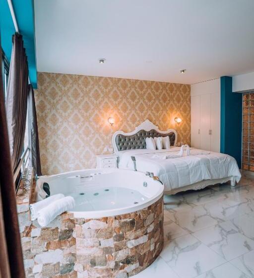 سوییت لوکس, Lima Central Design Hotel Spa & Club