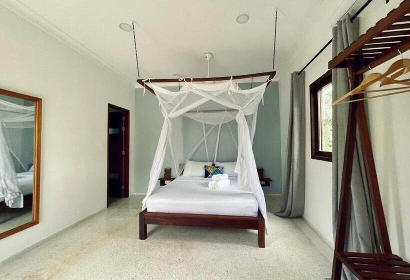 اتاق استاندارد با چشم‌انداز استخر, Gaia Villas