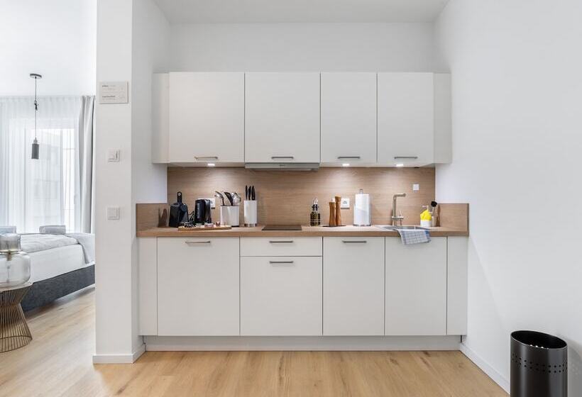 Люкс с Балконом, Limehome Gutersloh Eickhoffstraße