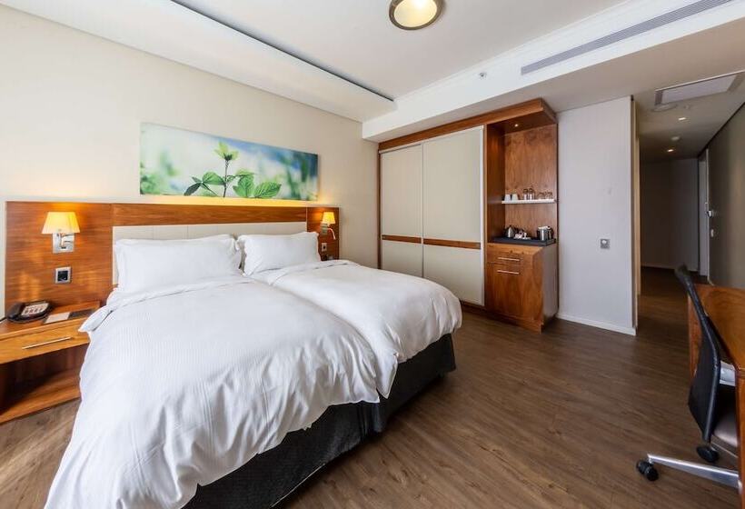 Номер Стандарт, Doubletree By Hilton Cape Town Upper Eastside