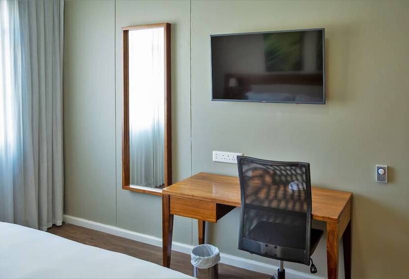 Номер Deluxe, Doubletree By Hilton Cape Town Upper Eastside