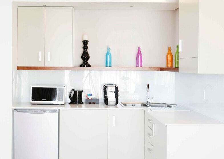 Номер Deluxe, Doubletree By Hilton Cape Town Upper Eastside