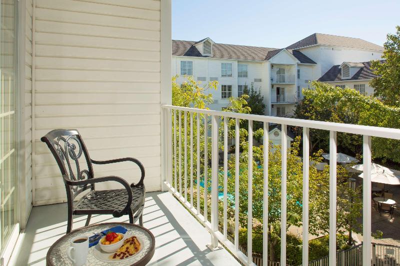 스탠다드 발코니 룸, Doubletree Raleigh Durham Airport At Research Triangle Park