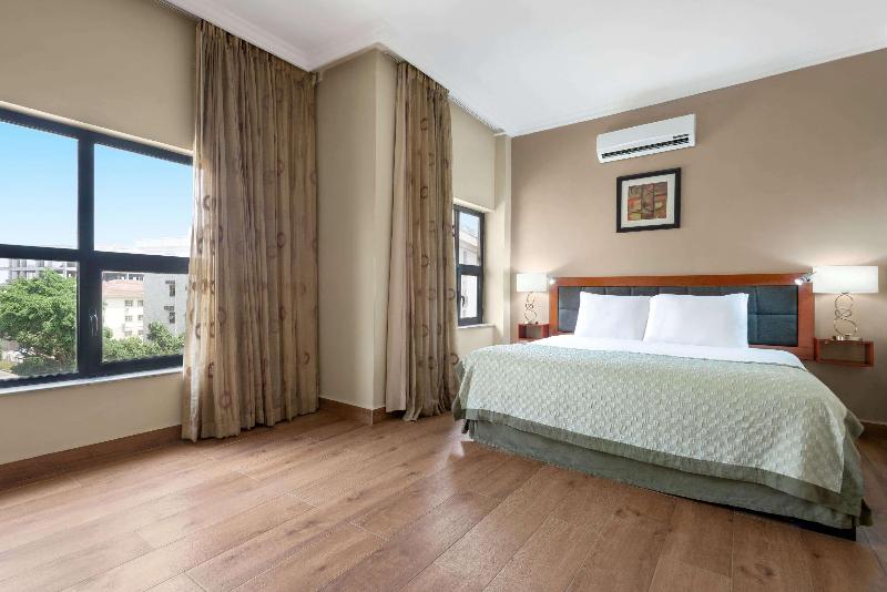 سوئیت با تخت بزرگ, Hawthorn Suites By Wyndham Abuja