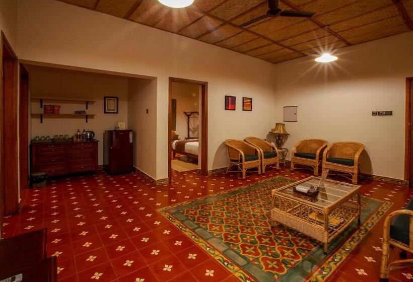 Вилла 3 Спальни, The Estate Resort , Mangalore