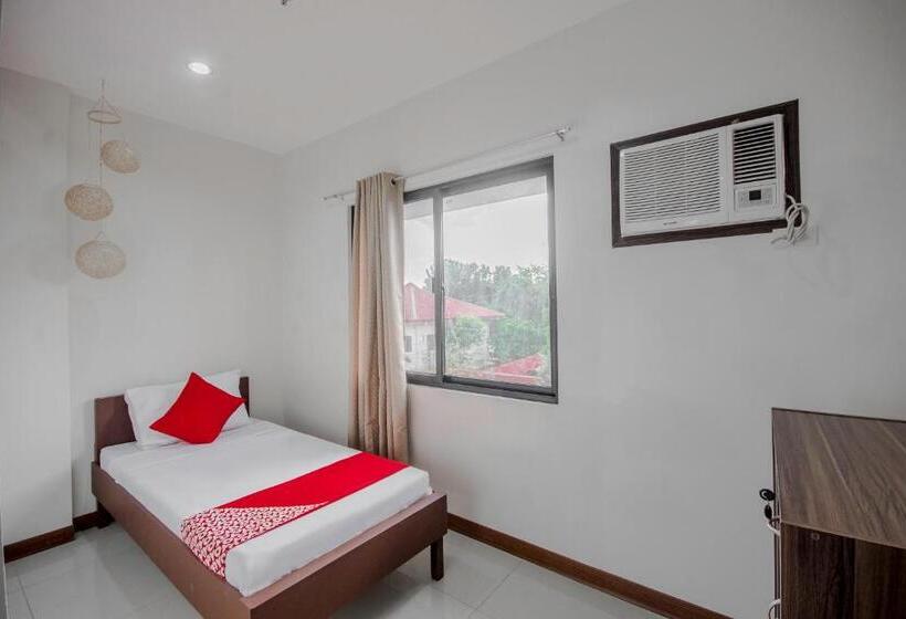 高级家庭房间, Cornerstone Manor Inn