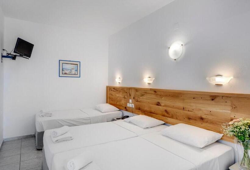 Четырехместный Номер Стандарт, Maki S Place