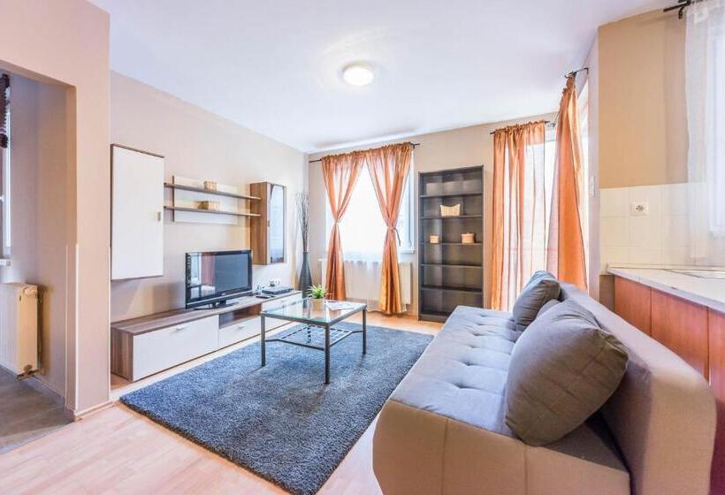 침실 1개 디럭스 아파트, Nova Apartments