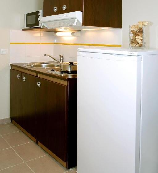 Апартаменты 2 Спальни, Appart City Classic Montelimar