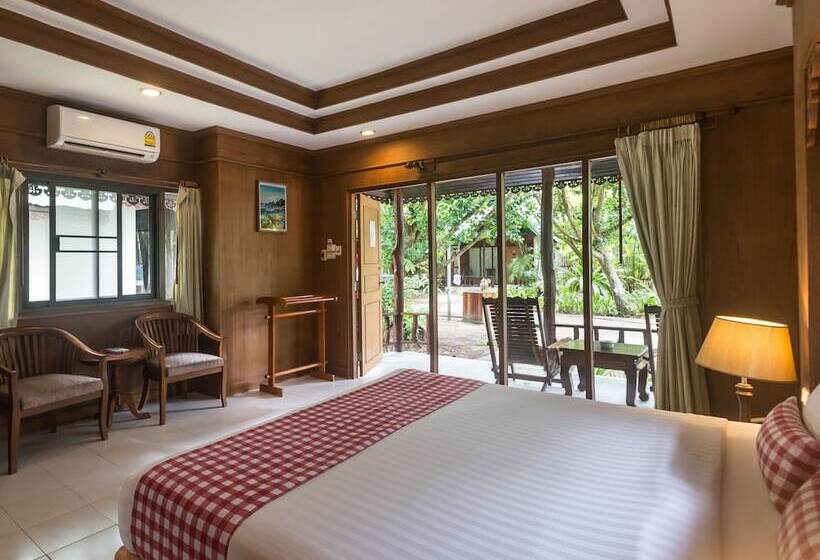 Бунгало Deluxe, Sand Sea Resort Railay Beach