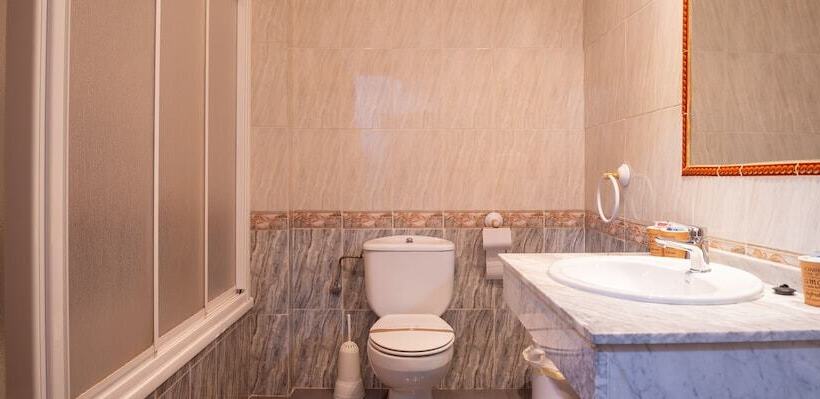 Номер Стандарт, Hostal Valdepeñas By Bossh Hotels