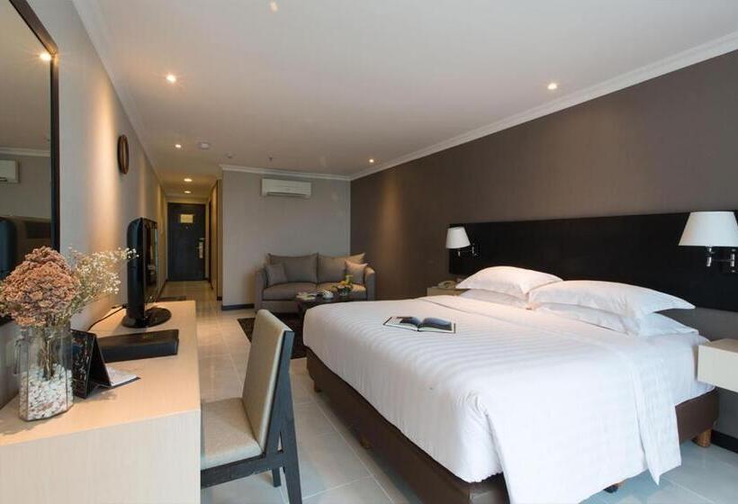 Студио Стандарт Вид на Сад, Kristal Hotel Jakarta