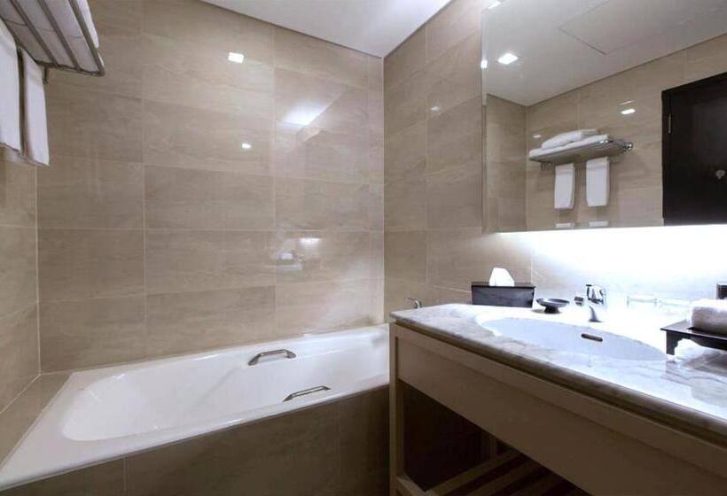 Апартаменты 3 Спальни, Kristal Hotel Jakarta