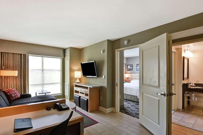 Suite Llit King, Embassy Suites By Hilton Raleigh Durham Airport Brier Creek