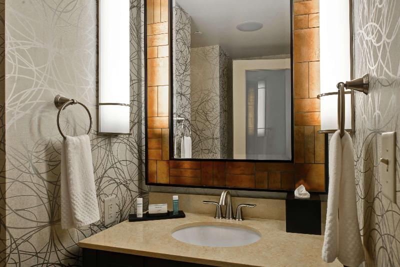 프레지덴셜 스위트, Embassy Suites By Hilton Raleigh Durham Airport Brier Creek