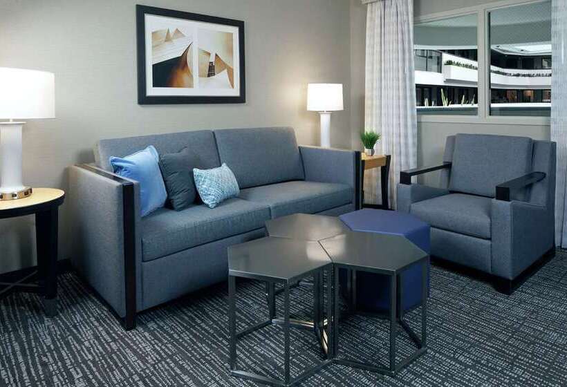 스위트 킹사이즈 침대, Embassy Suites By Hilton Raleigh Durham Airport Brier Creek