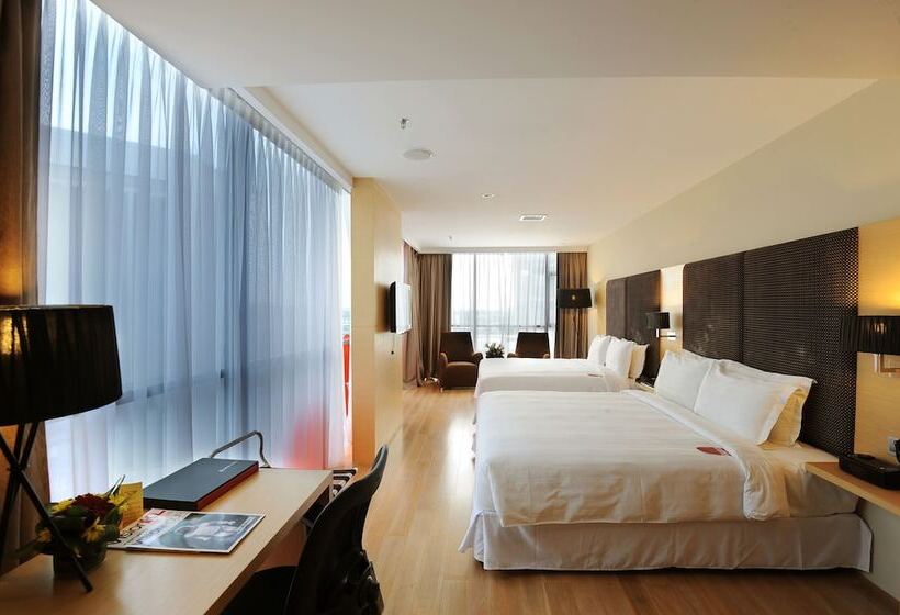 Номер Премиум, Empire Hotel Subang