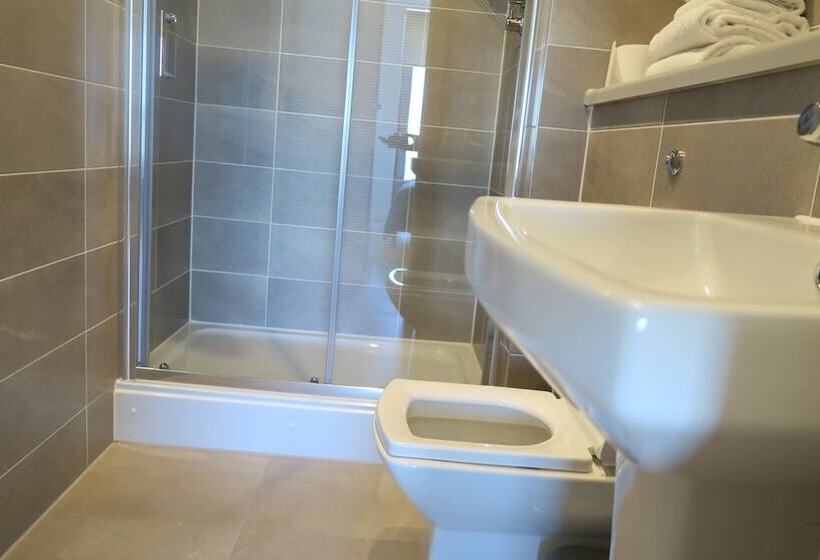 Апартаменты 1 Спальня, Quay Apartments