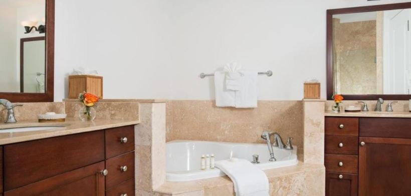 2 Bedrooms Suite Sea View, The Tuscany On Grace Bay