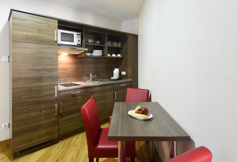 Апартаменты 3 Спальни, Koos Hotel&apartments   City Apart