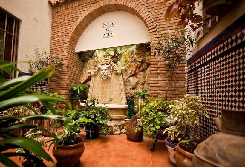 스탠다드 트리플 룸, Hostal Palomares
