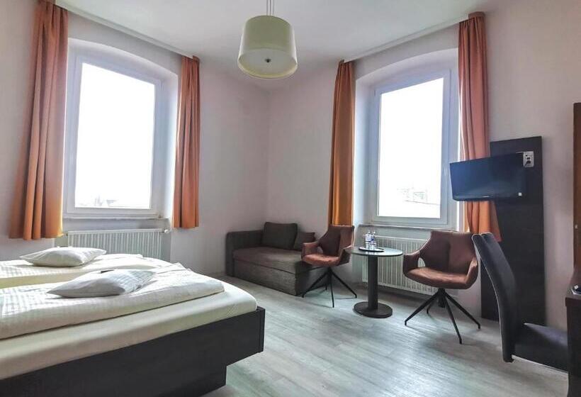 Номер Стандарт, Kitzinger Hof An Der B8