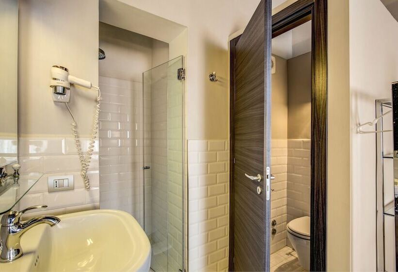 اتاق اکونومی, Trevi Beau Boutique