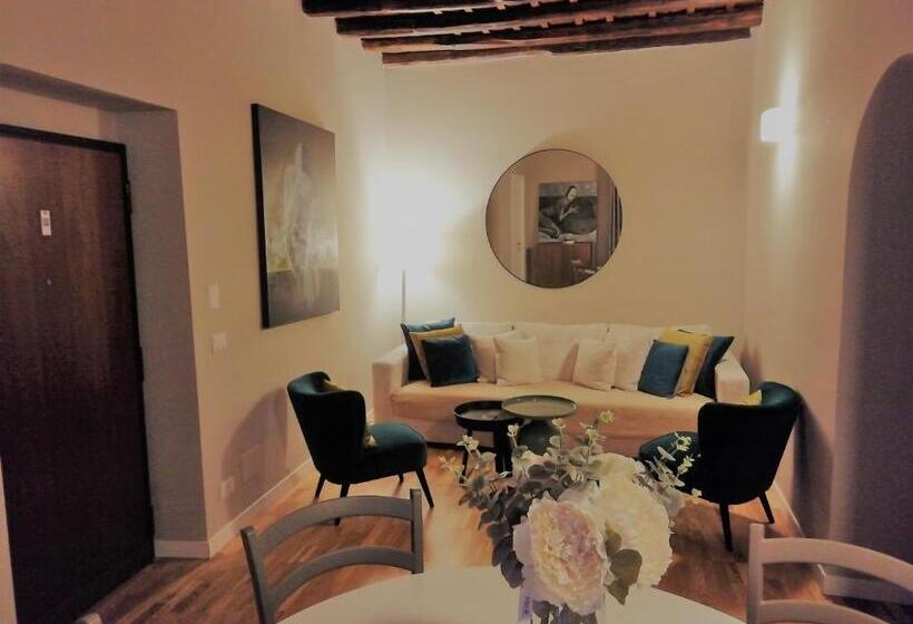 سوئیت 2 خوابه, Trevi Beau Boutique