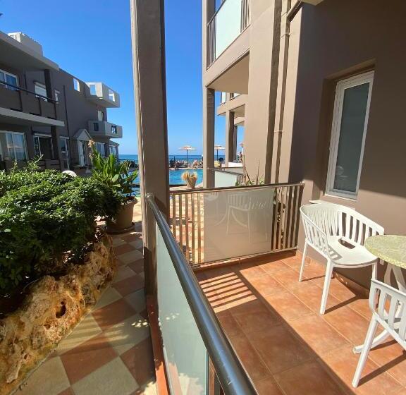اتاق استاندارد با چشم‌انداز دریا, Girogiali Beach Hotel   Adults Only