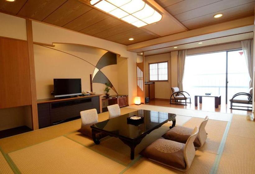Четырехместный Номер Стандарт Вид на Море, Inatori Tokai Hotel Yuen