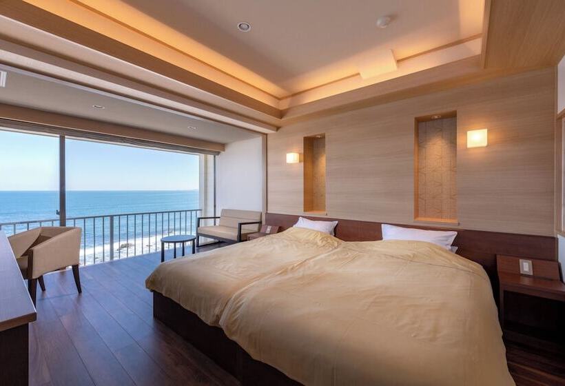 Номер Deluxe, Inatori Tokai Hotel Yuen