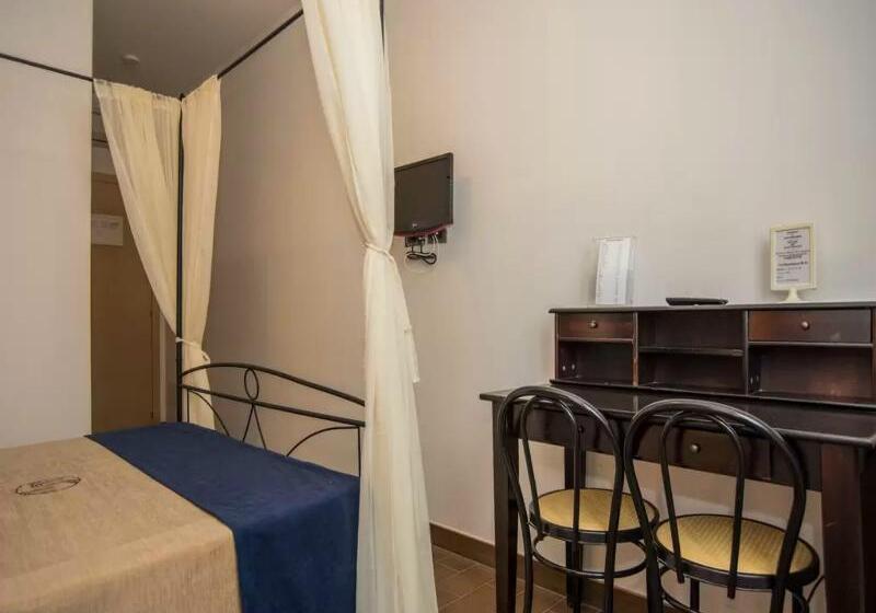 Номер Стандарт Трехместный, Noto Marina
