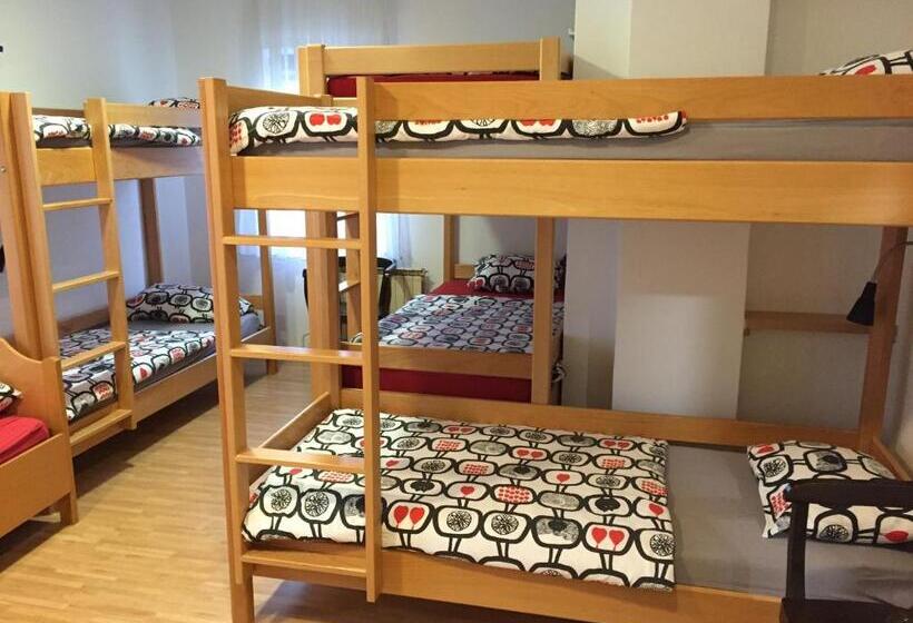 اتاق خانوادگی با سرویس بهداشتی مشترک, Aparthotel Vila Minka