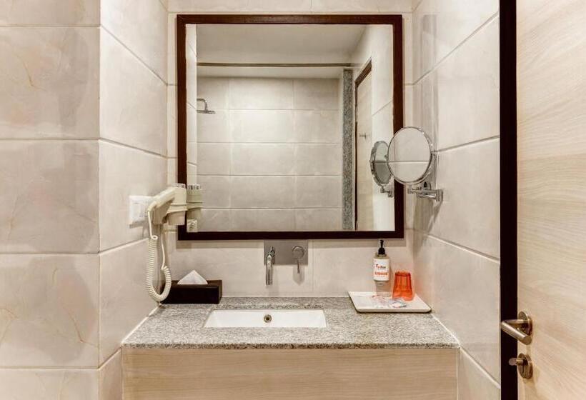Номер Deluxe, Red Fox By Lemon Tree Hotels, Neelkanth