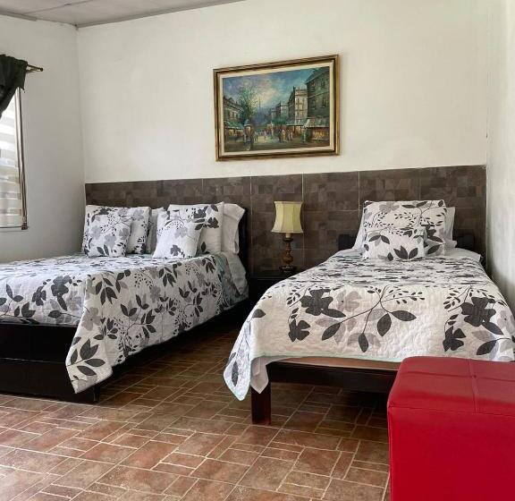 Номер Стандарт Трехместный, Cabaña Campestre Miraluna