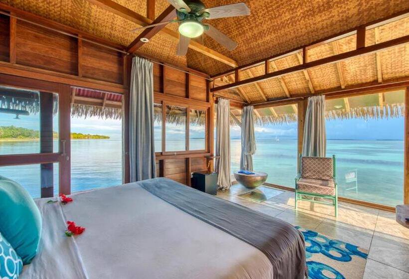 بنجلو ديلوكس, Azul Over The Water Resort