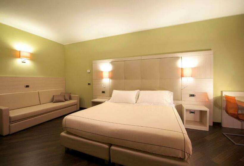 4 Bett Standardzimmer, Acca Palace Aa Hotels