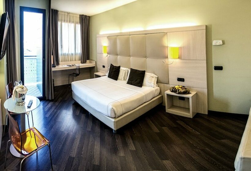 3-Bett-Standardzimmer, Acca Palace Aa Hotels