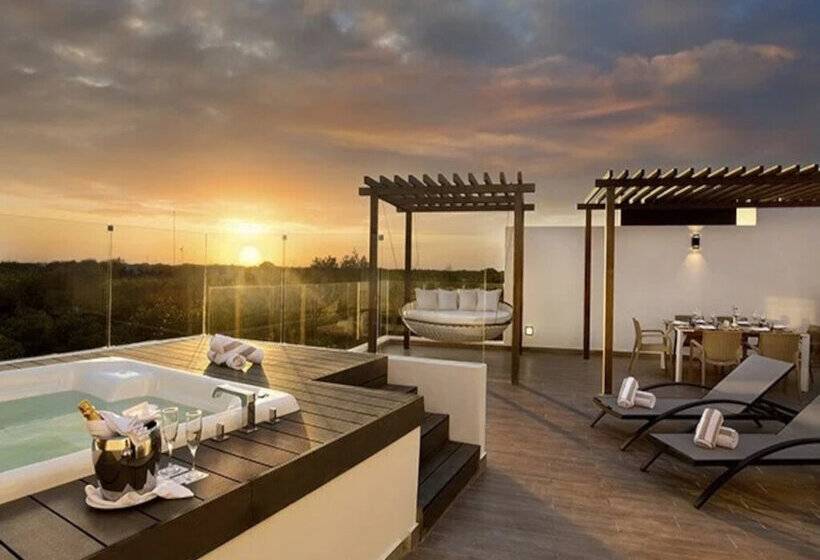 2 Schlafzimmer Penthouse Apartment, The Fives Beach Hotel & Residences - All Inclusive