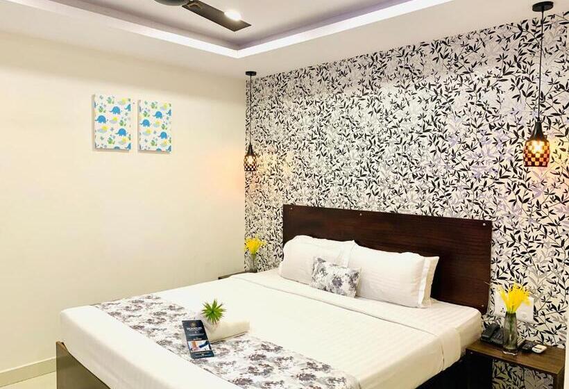 اتاق استاندارد, Oak By Signature Airport Zone Hyderabad