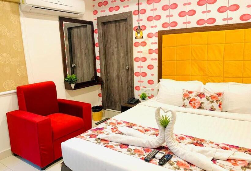 سوییت جونیور, Oak By Signature Airport Zone Hyderabad