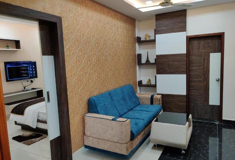 Люкс Повышенной Комфортности, Pagadala Grand Residency