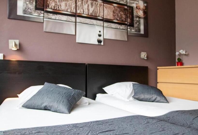 Номер Стандарт, Hôtel Les Flots Bleus