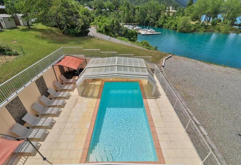 Номер Deluxe Вид на Море с Балконом, Hôtel Les Flots Bleus