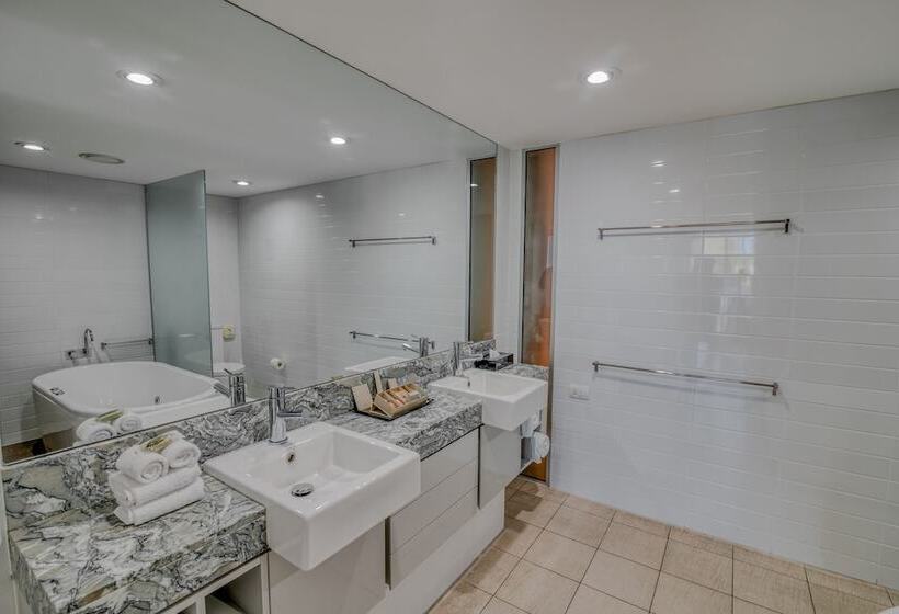 Апартаменты 3 Спальни, Coconut Grove