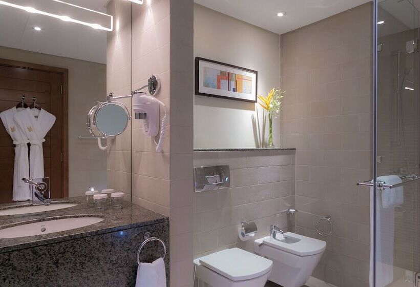 اتاق سوپریور, Grand Millennium Al Wahda Hotel And Executive Apartments Abu Dhabi