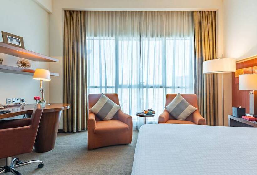 Номер Клуб, Grand Millennium Al Wahda Hotel And Executive Apartments Abu Dhabi